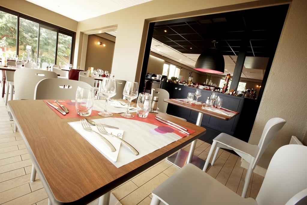 Greet Hotel Angouleme Saint-Yrieix-sur-Charente Exteriör bild